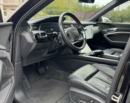 Черный Ауди E-Tron, объемом двигателя 0 л и пробегом 151 тыс. км за 27700 $, фото 13 на Automoto.ua