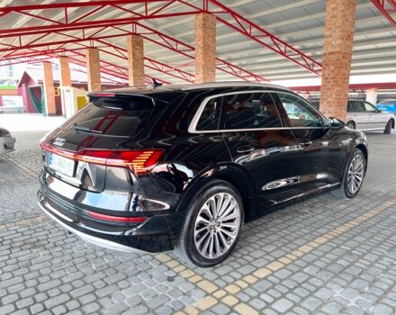 Чорний Ауді E-Tron, об'ємом двигуна 0 л та пробігом 31 тис. км за 32300 $, фото 2 на Automoto.ua