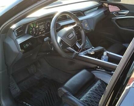 Черный Ауди E-Tron, объемом двигателя 0 л и пробегом 81 тыс. км за 47900 $, фото 5 на Automoto.ua