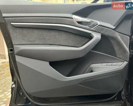 Черный Ауди E-Tron, объемом двигателя 0 л и пробегом 123 тыс. км за 28999 $, фото 21 на Automoto.ua