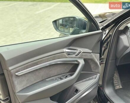 Черный Ауди E-Tron, объемом двигателя 0 л и пробегом 85 тыс. км за 31500 $, фото 32 на Automoto.ua