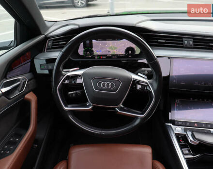 Черный Ауди E-Tron, объемом двигателя 0 л и пробегом 155 тыс. км за 37900 $, фото 21 на Automoto.ua