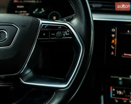 Чорний Ауді E-Tron, об'ємом двигуна 0 л та пробігом 100 тис. км за 31400 $, фото 77 на Automoto.ua