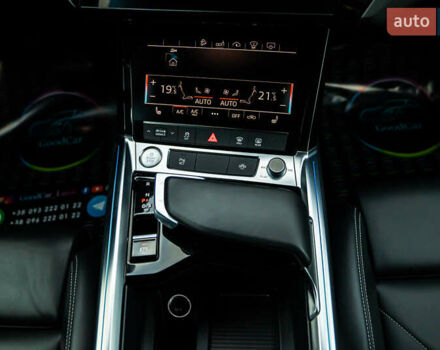 Чорний Ауді E-Tron, об'ємом двигуна 0 л та пробігом 100 тис. км за 31400 $, фото 79 на Automoto.ua