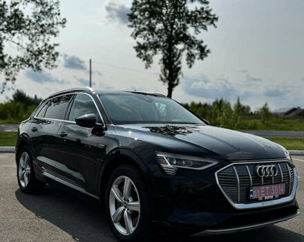 Черный Ауди E-Tron, объемом двигателя 0 л и пробегом 72 тыс. км за 33000 $, фото 4 на Automoto.ua