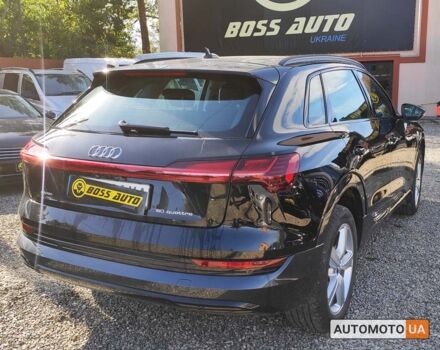 Черный Ауди E-Tron, объемом двигателя 71 л и пробегом 111 тыс. км за 29999 $, фото 5 на Automoto.ua
