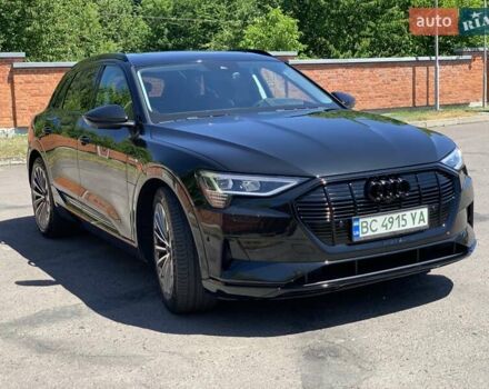 Чорний Ауді E-Tron, об'ємом двигуна 0 л та пробігом 65 тис. км за 33000 $, фото 12 на Automoto.ua
