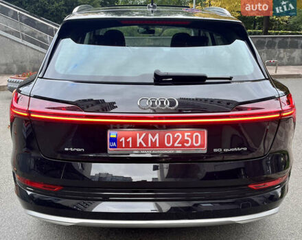 Чорний Ауді E-Tron, об'ємом двигуна 0 л та пробігом 204 тис. км за 21900 $, фото 32 на Automoto.ua