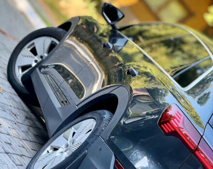 Черный Ауди E-Tron, объемом двигателя 0 л и пробегом 128 тыс. км за 28200 $, фото 43 на Automoto.ua
