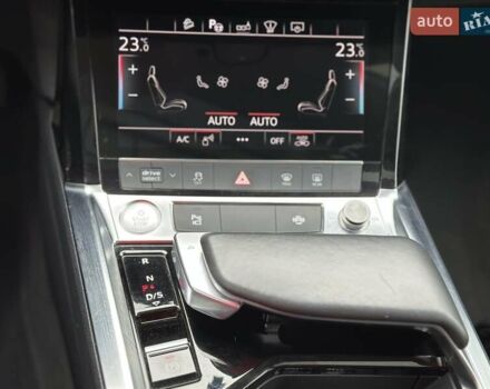 Черный Ауди E-Tron, объемом двигателя 0 л и пробегом 85 тыс. км за 31500 $, фото 34 на Automoto.ua