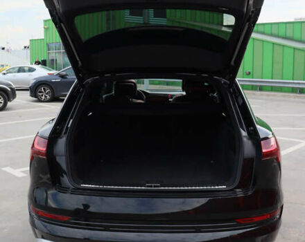 Черный Ауди E-Tron, объемом двигателя 0 л и пробегом 155 тыс. км за 37900 $, фото 28 на Automoto.ua