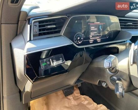 Черный Ауди E-Tron, объемом двигателя 0 л и пробегом 81 тыс. км за 34950 $, фото 15 на Automoto.ua