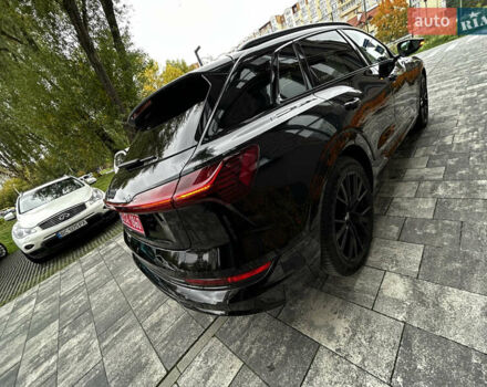 Черный Ауди E-Tron, объемом двигателя 0 л и пробегом 101 тыс. км за 29350 $, фото 30 на Automoto.ua