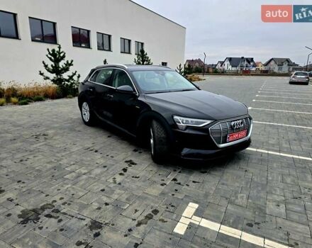 Чорний Ауді E-Tron, об'ємом двигуна 0 л та пробігом 135 тис. км за 22900 $, фото 10 на Automoto.ua