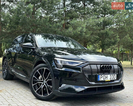 Черный Ауди E-Tron, объемом двигателя 0 л и пробегом 152 тыс. км за 26990 $, фото 1 на Automoto.ua