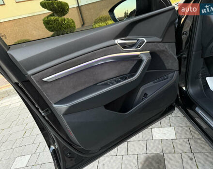 Черный Ауди E-Tron, объемом двигателя 0 л и пробегом 88 тыс. км за 29900 $, фото 51 на Automoto.ua