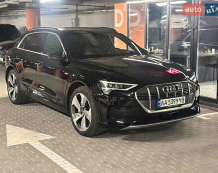 Черный Ауди E-Tron, объемом двигателя 0 л и пробегом 140 тыс. км за 31900 $, фото 2 на Automoto.ua