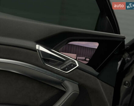 Чорний Ауді E-Tron, об'ємом двигуна 0 л та пробігом 162 тис. км за 28500 $, фото 45 на Automoto.ua