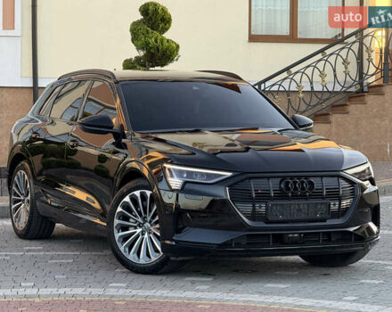 Черный Ауди E-Tron, объемом двигателя 0 л и пробегом 88 тыс. км за 29900 $, фото 1 на Automoto.ua