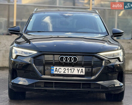 Чорний Ауді E-Tron, об'ємом двигуна 0 л та пробігом 63 тис. км за 26500 $, фото 1 на Automoto.ua