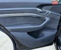Черный Ауди E-Tron, объемом двигателя 0 л и пробегом 99 тыс. км за 28999 $, фото 18 на Automoto.ua