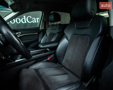 Черный Ауди E-Tron, объемом двигателя 0 л и пробегом 133 тыс. км за 28900 $, фото 40 на Automoto.ua