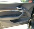 Чорний Ауді E-Tron, об'ємом двигуна 0 л та пробігом 65 тис. км за 33000 $, фото 34 на Automoto.ua