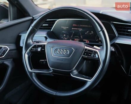 Черный Ауди E-Tron, объемом двигателя 0 л и пробегом 140 тыс. км за 31900 $, фото 15 на Automoto.ua