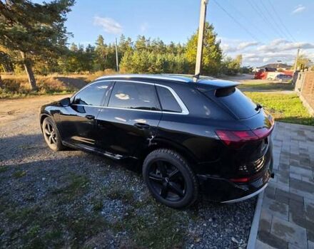 Черный Ауди E-Tron, объемом двигателя 0 л и пробегом 70 тыс. км за 29000 $, фото 7 на Automoto.ua