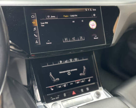 Черный Ауди E-Tron, объемом двигателя 0 л и пробегом 114 тыс. км за 28900 $, фото 22 на Automoto.ua