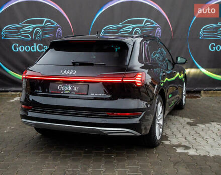 Чорний Ауді E-Tron, об'ємом двигуна 0 л та пробігом 75 тис. км за 29900 $, фото 21 на Automoto.ua