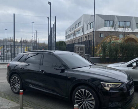 Черный Ауди E-Tron, объемом двигателя 0 л и пробегом 146 тыс. км за 31900 $, фото 3 на Automoto.ua