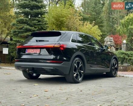 Чорний Ауді E-Tron, об'ємом двигуна 0 л та пробігом 159 тис. км за 24500 $, фото 66 на Automoto.ua