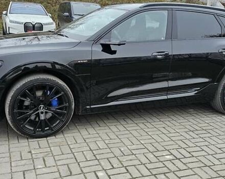 Чорний Ауді E-Tron, об'ємом двигуна 0 л та пробігом 120 тис. км за 33500 $, фото 18 на Automoto.ua