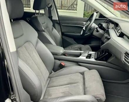 Черный Ауди E-Tron, объемом двигателя 0 л и пробегом 59 тыс. км за 33500 $, фото 20 на Automoto.ua