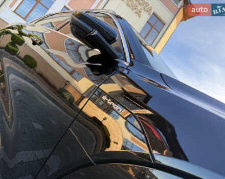 Чорний Ауді E-Tron, об'ємом двигуна 0 л та пробігом 150 тис. км за 26999 $, фото 16 на Automoto.ua