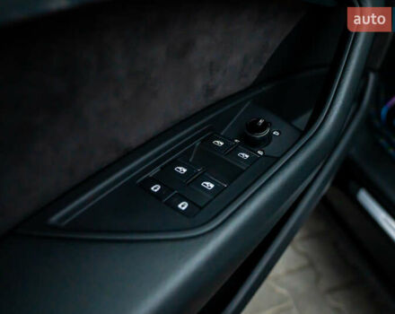 Чорний Ауді E-Tron, об'ємом двигуна 0 л та пробігом 75 тис. км за 29900 $, фото 53 на Automoto.ua