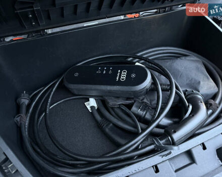 Черный Ауди E-Tron, объемом двигателя 0 л и пробегом 150 тыс. км за 27499 $, фото 90 на Automoto.ua