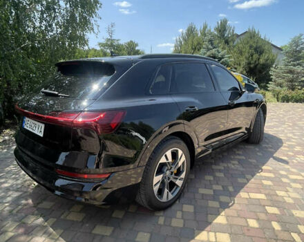 Чорний Ауді E-Tron, об'ємом двигуна 0 л та пробігом 128 тис. км за 31500 $, фото 6 на Automoto.ua