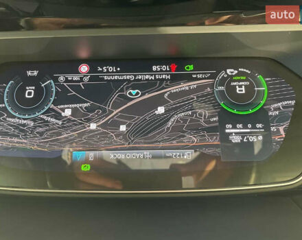 Черный Ауди E-Tron, объемом двигателя 0 л и пробегом 125 тыс. км за 21700 $, фото 12 на Automoto.ua