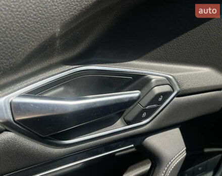 Черный Ауди E-Tron, объемом двигателя 0 л и пробегом 143 тыс. км за 29999 $, фото 16 на Automoto.ua