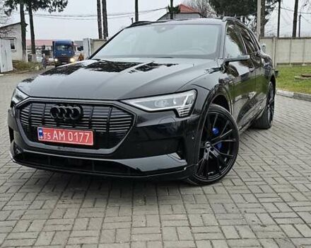 Чорний Ауді E-Tron, об'ємом двигуна 0 л та пробігом 120 тис. км за 33500 $, фото 11 на Automoto.ua