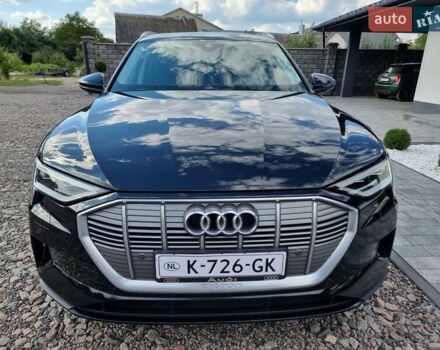 Чорний Ауді E-Tron, об'ємом двигуна 0 л та пробігом 154 тис. км за 19500 $, фото 11 на Automoto.ua