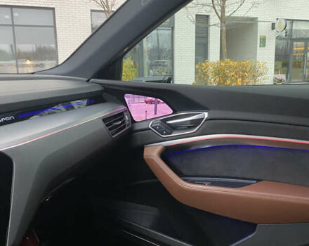 Черный Ауди E-Tron, объемом двигателя 0 л и пробегом 146 тыс. км за 31900 $, фото 38 на Automoto.ua