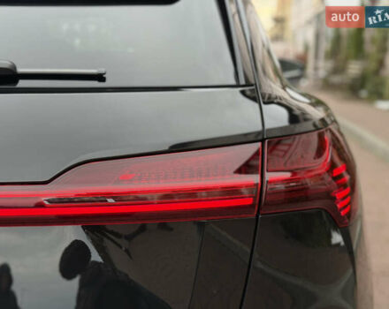 Чорний Ауді E-Tron, об'ємом двигуна 0 л та пробігом 51 тис. км за 31499 $, фото 25 на Automoto.ua