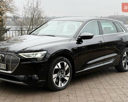 Черный Ауди E-Tron, объемом двигателя 0 л и пробегом 146 тыс. км за 27500 $, фото 2 на Automoto.ua