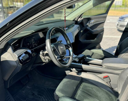 Чорний Ауді E-Tron, об'ємом двигуна 0 л та пробігом 120 тис. км за 27800 $, фото 11 на Automoto.ua