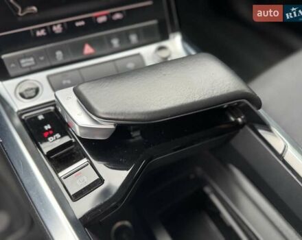 Чорний Ауді E-Tron, об'ємом двигуна 0 л та пробігом 159 тис. км за 24500 $, фото 90 на Automoto.ua