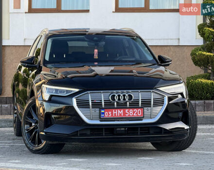 Чорний Ауді E-Tron, об'ємом двигуна 0 л та пробігом 150 тис. км за 26999 $, фото 5 на Automoto.ua