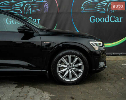 Чорний Ауді E-Tron, об'ємом двигуна 0 л та пробігом 75 тис. км за 29900 $, фото 18 на Automoto.ua